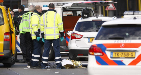 O persoană ar fi fost ucisă la Utrecht; poliţia anunţă că analizează ipoteza unui atac terorist; securitate consolidată la sediul Guvernului; alerta teroristă ridicată la cel mai înalt nivel în regiune