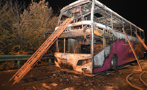 Douăzeci şi şase de morţi în centrul Chinei, în incendiul unui autocar turistic