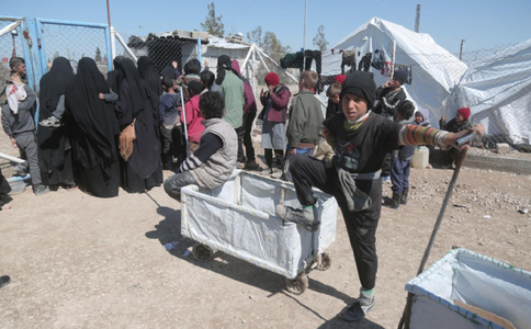 Peste 9.000 de străini, inclusiv peste 6.500 de copii, rude ale jihadiştilor arestaţi de FDS, în tabăra pentru deplasaţi Al-Hol, în nord-estul Siriei