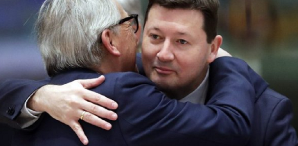 Parlamentul European reclamă demisia lui Martin Selmayr de la conducerea administraţiei europene, Comisia Europeană rămâne indiferentă