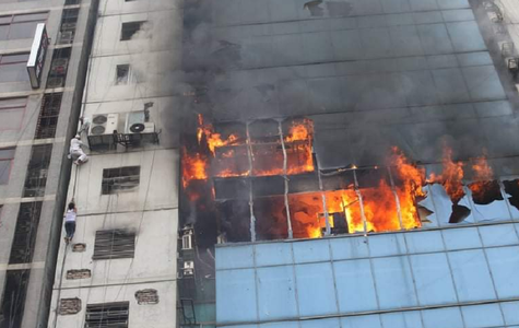 Cel puţin 19 morţi în capitala Bangladeshului, într-un incendiu într-o clădire de birouri de 22 de etaje