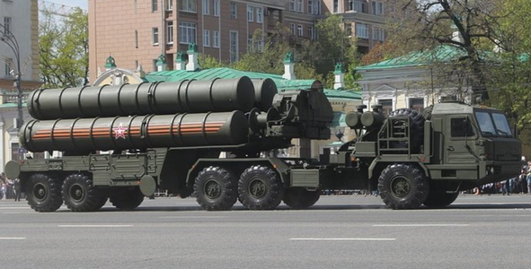 Moscova urmează să înceapă să livreze Turciei sisteme de rachetă ruse de tip S-400 începând din iulie, anunţă Rosoboronexport