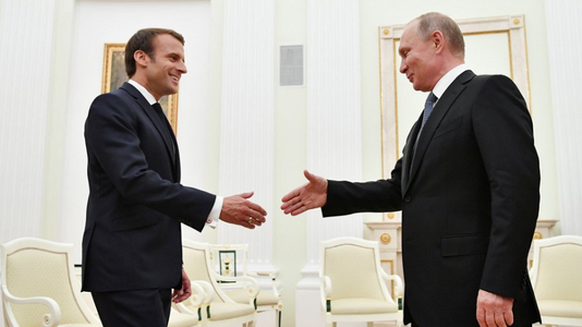 ”Europa trebuie să dialogheze cu Rusia”, îndeamnă Macron