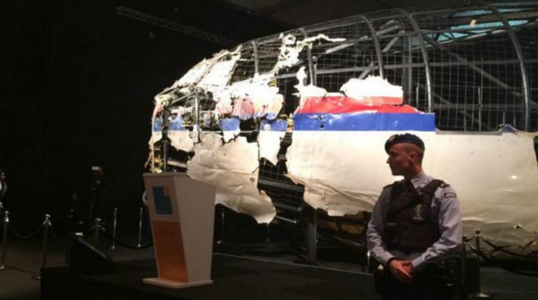 Ucraina îndeamnă Rusia ”să-şi recunoscă responsabilitatea” şi ”să înceapă să coopereze în ancheta” cu privire la doborârea MH17, după ce ancheta internaţională dezvăluie identitatea a trei ruşi şi un ucrainean suspectaţi în tragedie