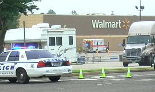Doi morţi şi un poliţist rănit în SUA, într-un atac armat la un supermarket Walmart