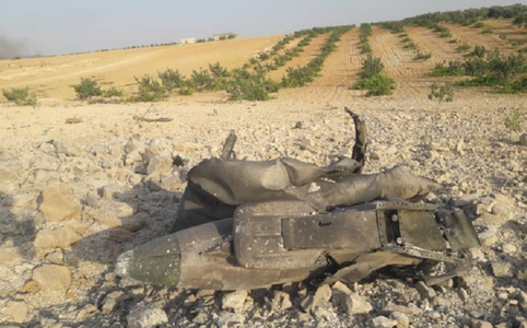 Avion al regimului sirian doborât de jihadişti şi pilotul luat prizonier în Idleb, unde forţe loiale regimului câştigă teren