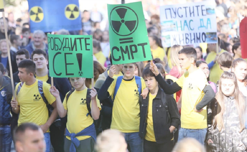 Manifestaţie în Bosnia împotriva unui depozit de deşeuri nucleare într-un parc natural la frontiera croată