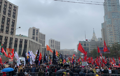 Aproximativ 20.000 de manifestanţi cer, la Moscova, eliberarea unor protestari arestaţi în contestarea din vară