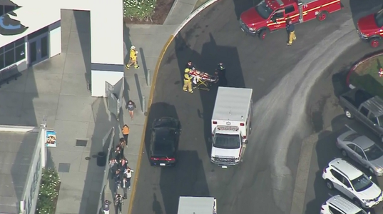 Mai multe victime într-un atac armat la Liceul Saugus din Santa Clarita, la periferia de nord a oraşului Los Angeles