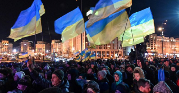 Mii de manifestanţi la Kiev împotriva unei ”capitulări” a Ucranei în faţa Rusiei
