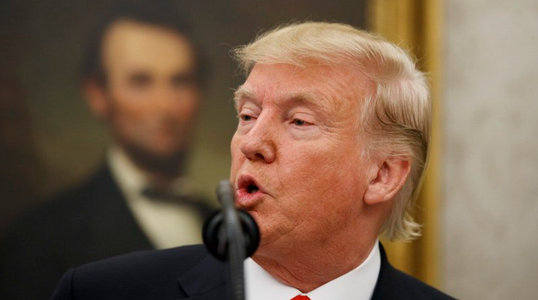 Trump denunţă drept ”ridicole” cele două capete de inculpare a sa în vederea destituirii