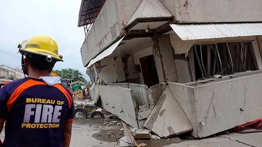 Cel puţin trei morţi în urma cutremurului din Filipine