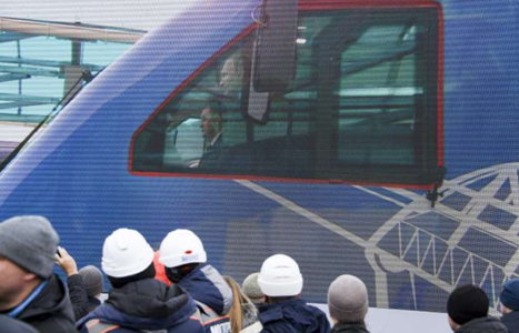 UE denunţă inaugurarea de către Putin a liniei feroviare dintre Rusia şi Crimeea