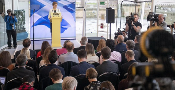 Sturgeon vrea ”să obţină anul acesta” un referendum privind independenţa Scoţiei, un drept pe care vrea să-l apere în justiţie