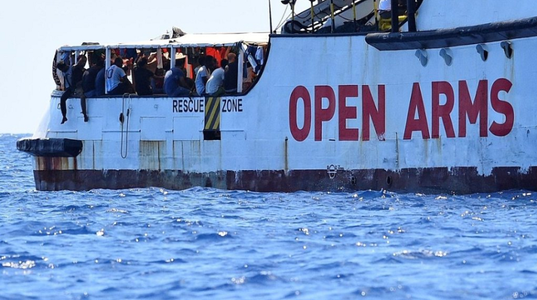 Nava umanitară Open Arms a primit autorizaţia din partea Italiei pentru a debarca în Sicilia