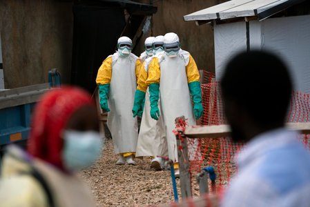 Încă un deces cauzat de Ebola în RD Congo: o fetiţă de 11 luni