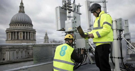 Regatul Unit urmează să excludă până în 2027 orice echipament Huawei din reţeaua sa 5G
