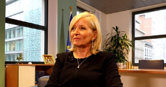 Ursula von der Leyen, criticată de mediatoarea UE Emily O'Reilly, după ce apare într-un clip electoral în care susţine HDZ din Croaţia