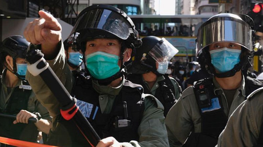 Marea Britanie se pregăteşte să-şi suspende tratatul de extrădare cu Hong Kongul