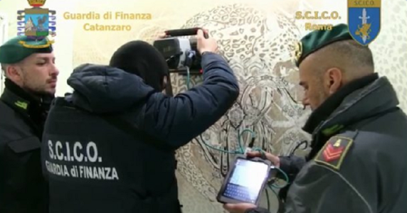 Vastă operaţiune împotriva mafiei calabreze 'Ndrangheta în Italia şi Eleveţia; 75 de arestări şi bunuri sechestrate în valoare de 169 de milioane de euro