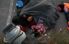 Evacuarea migranţilor de pe Insula greacă Lesbos, un ”imperativ umanitar”, trage un semnal de alarmă preşedintele Federaţiei Internaţionale Crucii Roşii şi Semilunei Roşii Francesco Rocca, în urma devastării taberei de la Moria de incendii