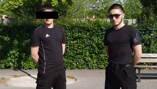 Elevi au primit bani de la teroristul care l-a decapitat pe Samuel Paty; rusul cecen s-ar fi radicalizat în urmă cu şase luni, potrivit părinţilor săi; contul de Twitter i-a fost semnalizat după publicarea unei imagini cu o ”falsă decapitare”