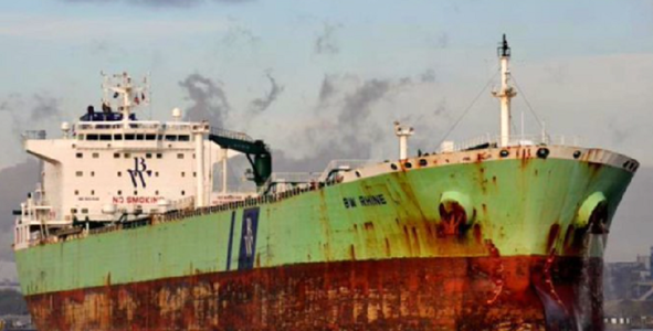 Explozie la bordul unui petrolier, cauzată ”din exterior”, în largul portului saudit Aramco de la Jeddah