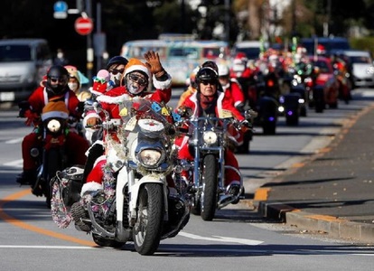 Tokyo: Paradă a motocicliştilor "Moş Crăciun" împotriva abuzurilor asupra copiilor - VIDEO