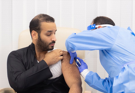 Prinţul moştenitor al Arabiei Saudite Mohammed bin Salman a fost vaccinat pentru Covid-19 | VIDEO 