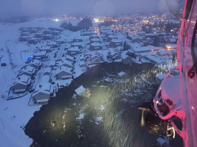 Norvegia: Nouă persoane au fost rănite şi 200 evacuate după o alunecare de teren