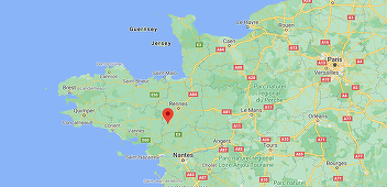 Aproximativ 2.500 de persoane, la o petrecere ilegală în nordul Franţei. Confruntări violente cu poliţia

