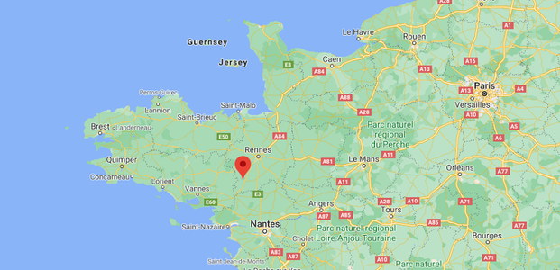 Aproximativ 2.500 de persoane, la o petrecere ilegală în nordul Franţei. Confruntări violente cu poliţia

