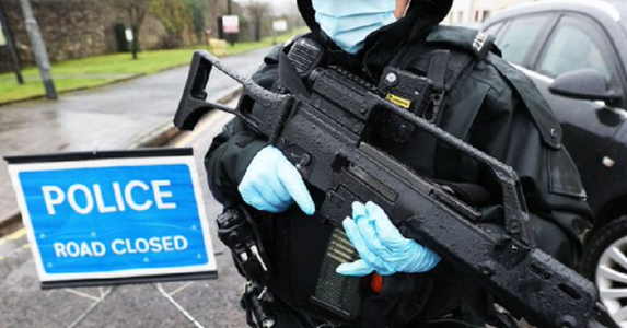 Regatul Unit îşi coboară nivelul alertei teroriste cu o treaptă, de la ”grav” la ”important”