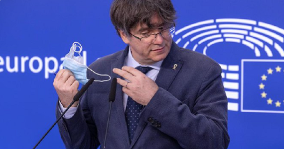 Parlamentul European ridică imunitatea a trei eurodeputaţi separatişti catalani, inclusiv lui Carles Puigdemont