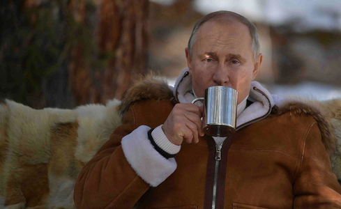 Moscova denunţă refuzul unui dialog public între Putin şi Biden