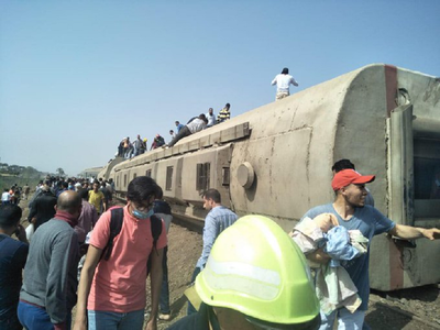 Egipt: 97 de persoane au fost rănite după ce un tren de pasageri a deraiat - VIDEO