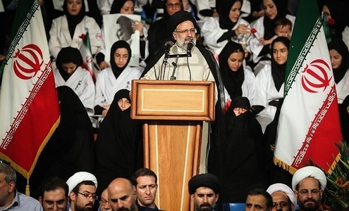 Extremistul Ebrahim Raisi, ales preşedinte al Iranului