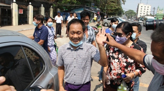 Junta militară din Myanmar a eliberat peste 2.000 de persoane arestate pentru incitare, între care jurnalişti şi participanţi la proteste