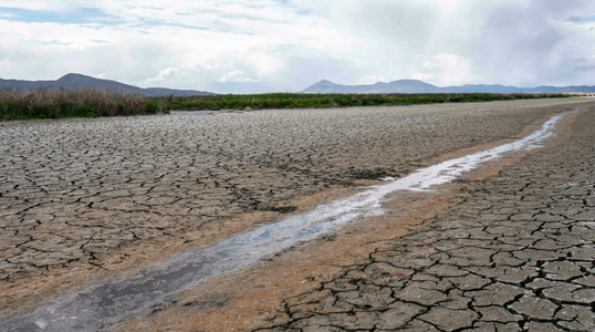 Asaltate de cataclisme, 195 de ţări analizează previziuni climatice dintr-un raport GIEC de referinţă care urmează să consolideze îndemnuri la a acţiona mai rapid şi mai puternic împotriva modificărilor climatice