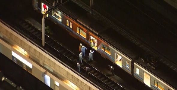 Tokyo: Cel puţin zece persoane au fost rănite într-un atac cu cuţitul într-un tren