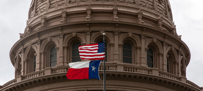 Texasul adoptă o lege electorală controversată acuzată de restrângerea dreptului la vot al minorităţilor