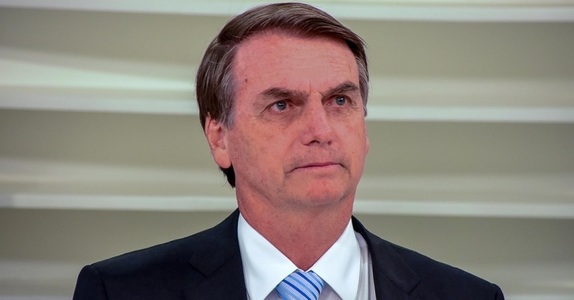 Mii de oameni au cerut în stradă demisia preşedintelui brazilian Jair Bolsonaro