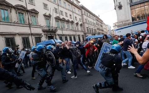 Poliţia italiană a arestat lideri ai partidului de extremă-dreapta Noua Forţă, după violenţele de la demonstraţiile de sâmbătă