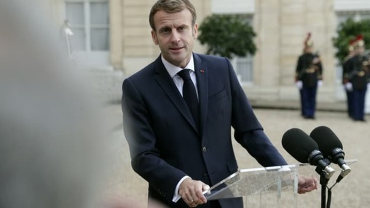 Apelul lui Emmanuel Macron către 6 milioane de francezi nevaccinaţi contra Covid-19: „Vaccinaţi-vă pentru a putea trăi din nou normal!”