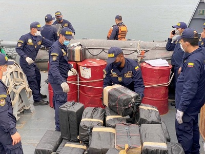 O coaliţie de peste 40 de ţări a confiscat 145,3 tone de cocaină, potrivit forţelor navale din Columbia
