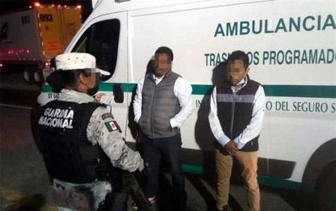 Ambulanţă falsă cu 28 de migranţi, interceptată în Mexic