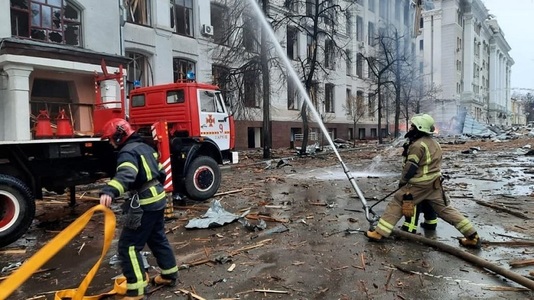 Harkov - Clădirea poliţiei şi clădirea unei universităţi au fost ţinta unui bombardament - FOTO
