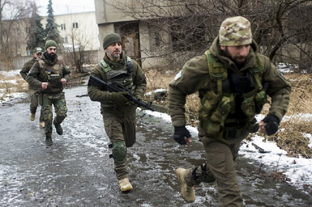 Mercenarii din Ucraina nu vor avea statut de prizonier de război, ci vor fi judecaţi de crimă, avertizează Moscova