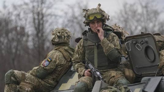 Aproximativ 3.000 de americani s-au oferit voluntari să lupte pentru Ucraina