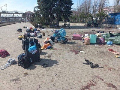 UPDATE - Atac al ruşilor la gara Kramatorsk  - 50 de oameni ucişi, inclusiv 5 copii / Preşedintele Zelenski postează imagini: Neavând puterea şi curajul să ne înfrunte pe câmpul de luptă, distrug cinic populaţia civilă / Reacţia Moscovei - FOTO, VIDEO